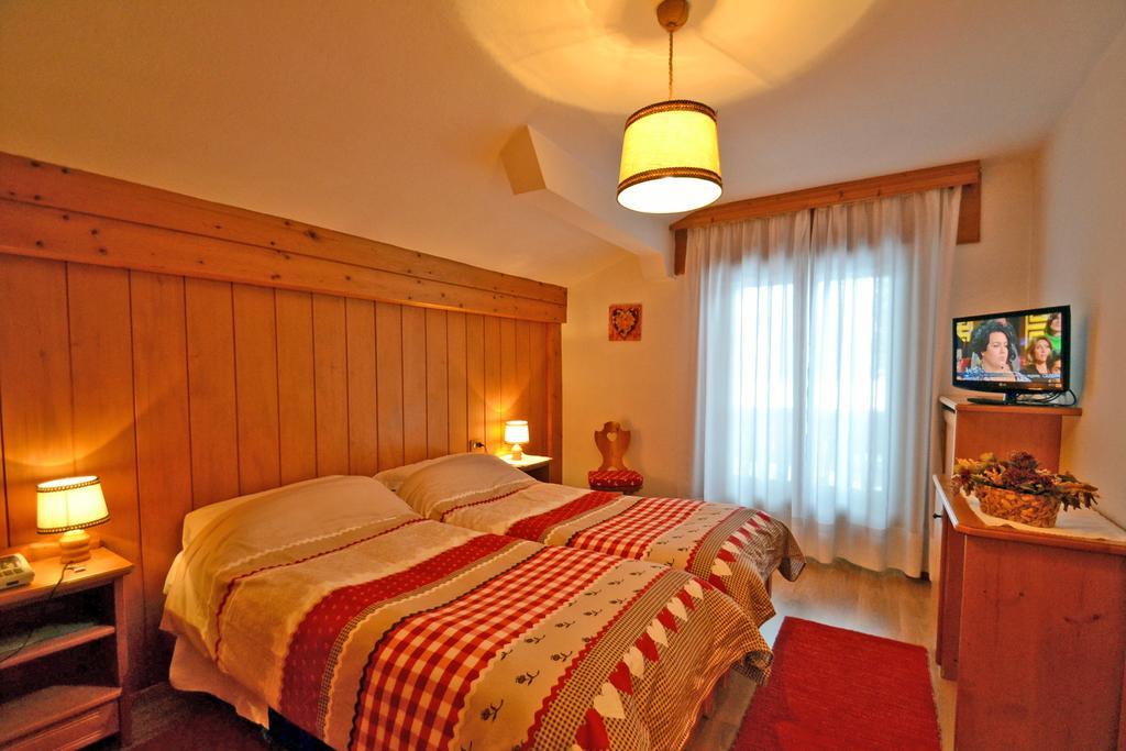 Hotel Villa Nevada 코르티나 담페조 객실 사진