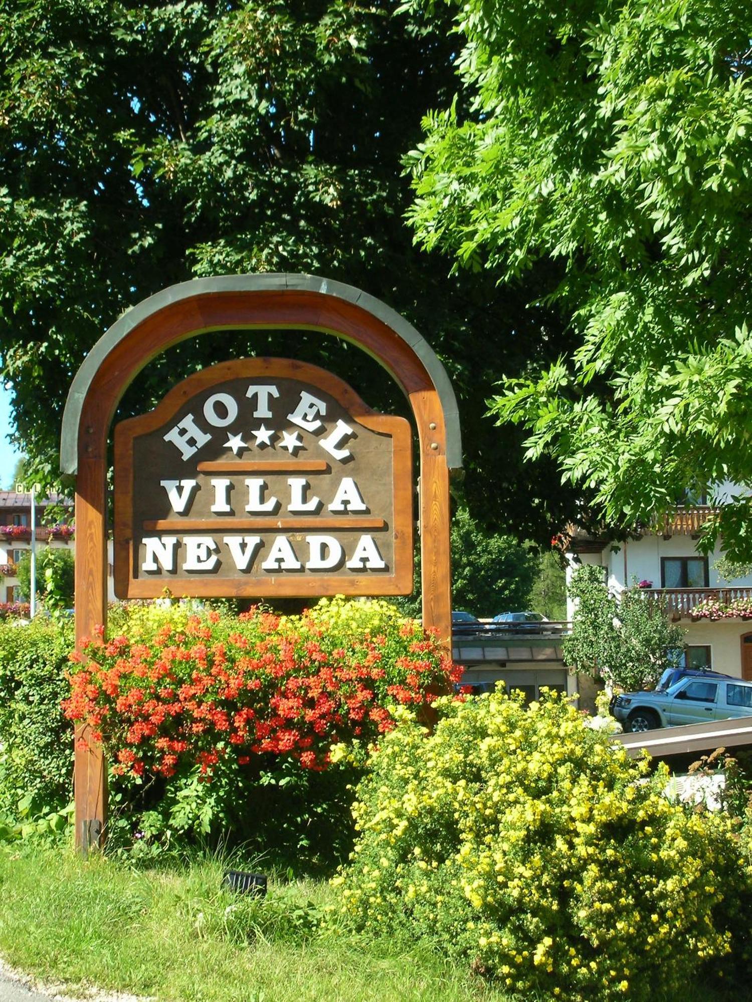 Hotel Villa Nevada 코르티나 담페조 외부 사진